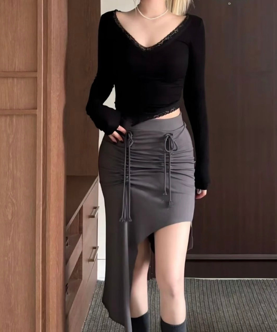 Asymmetric lace trio