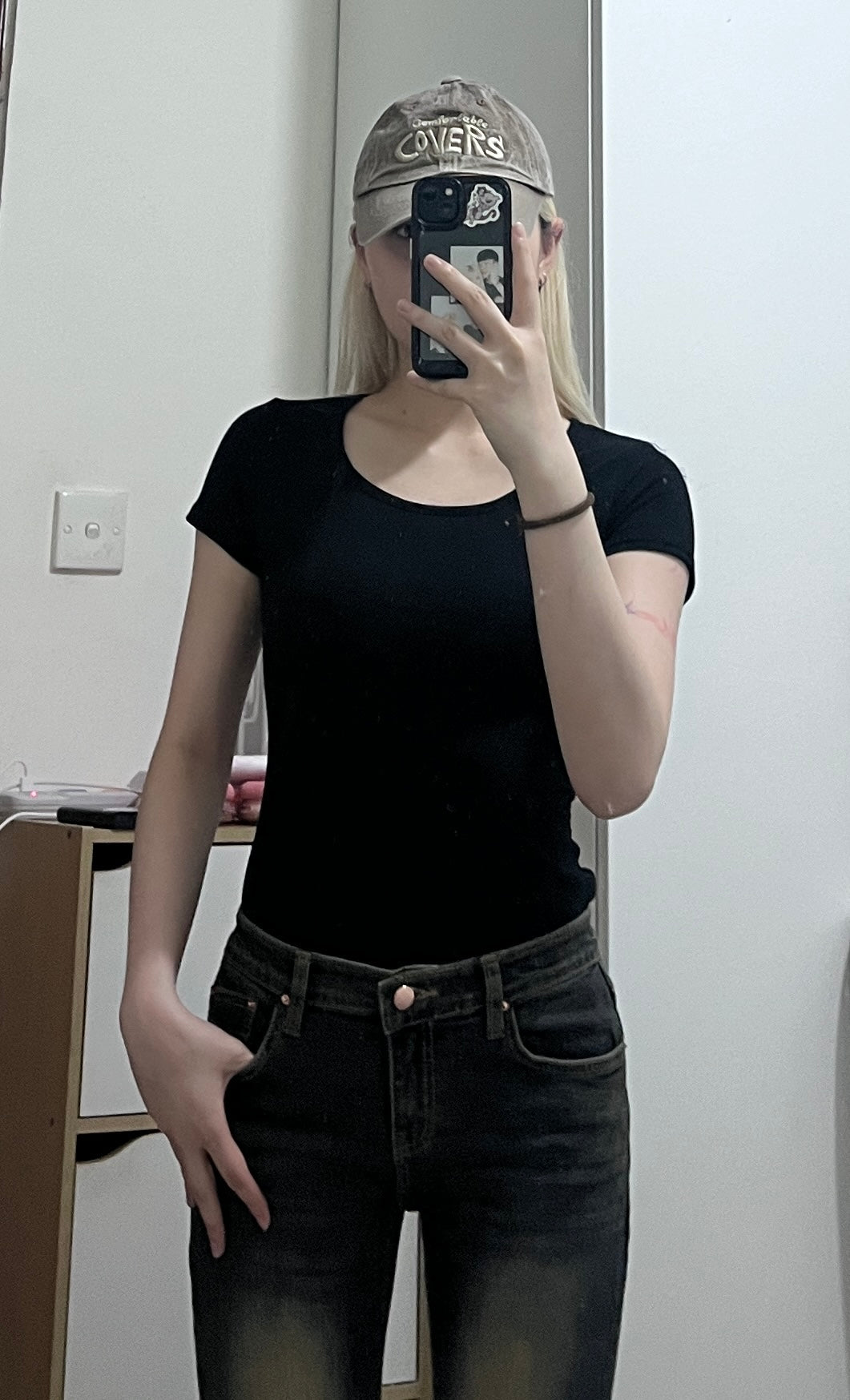 Basic u領tee