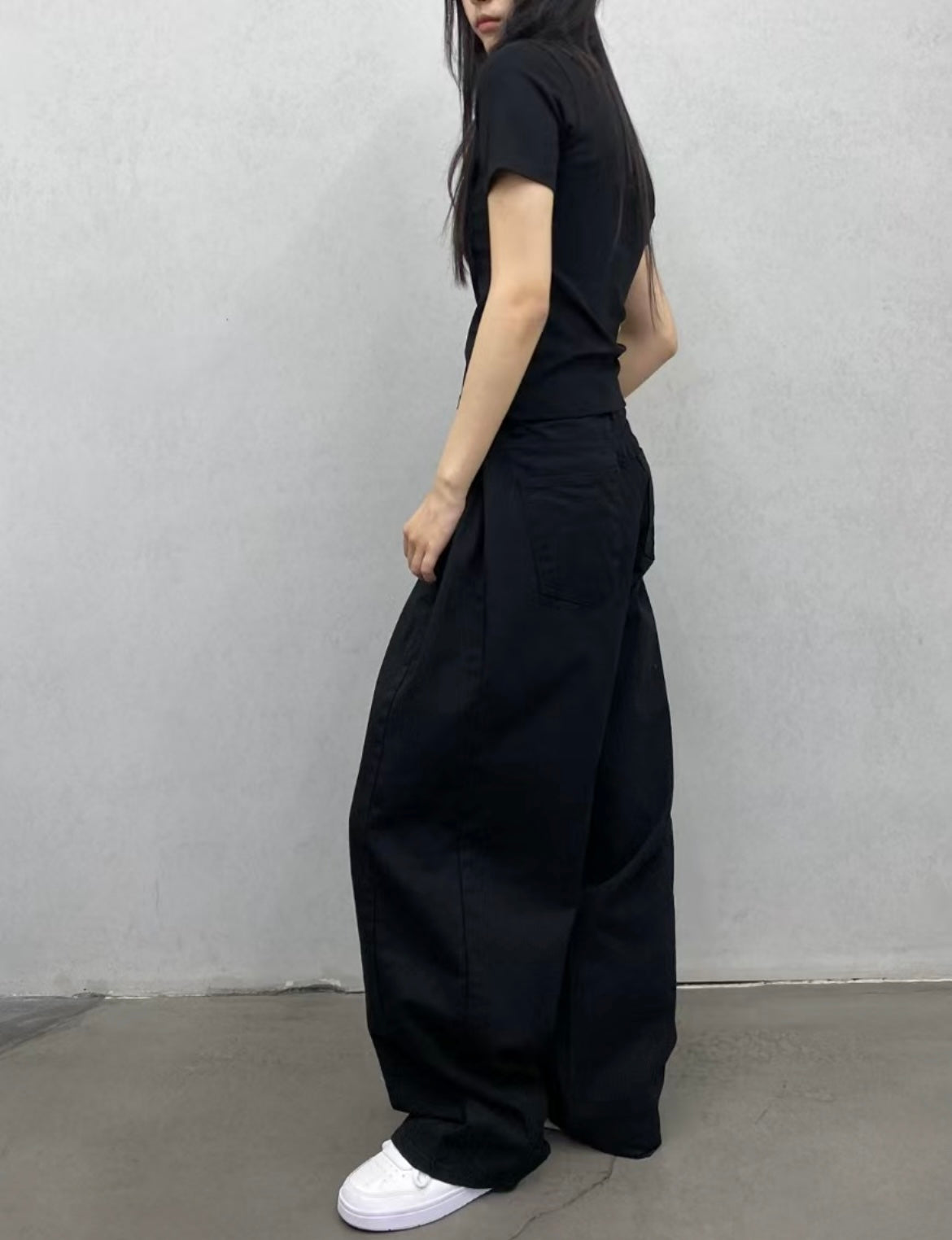 Pleated wide-leg jeans👖