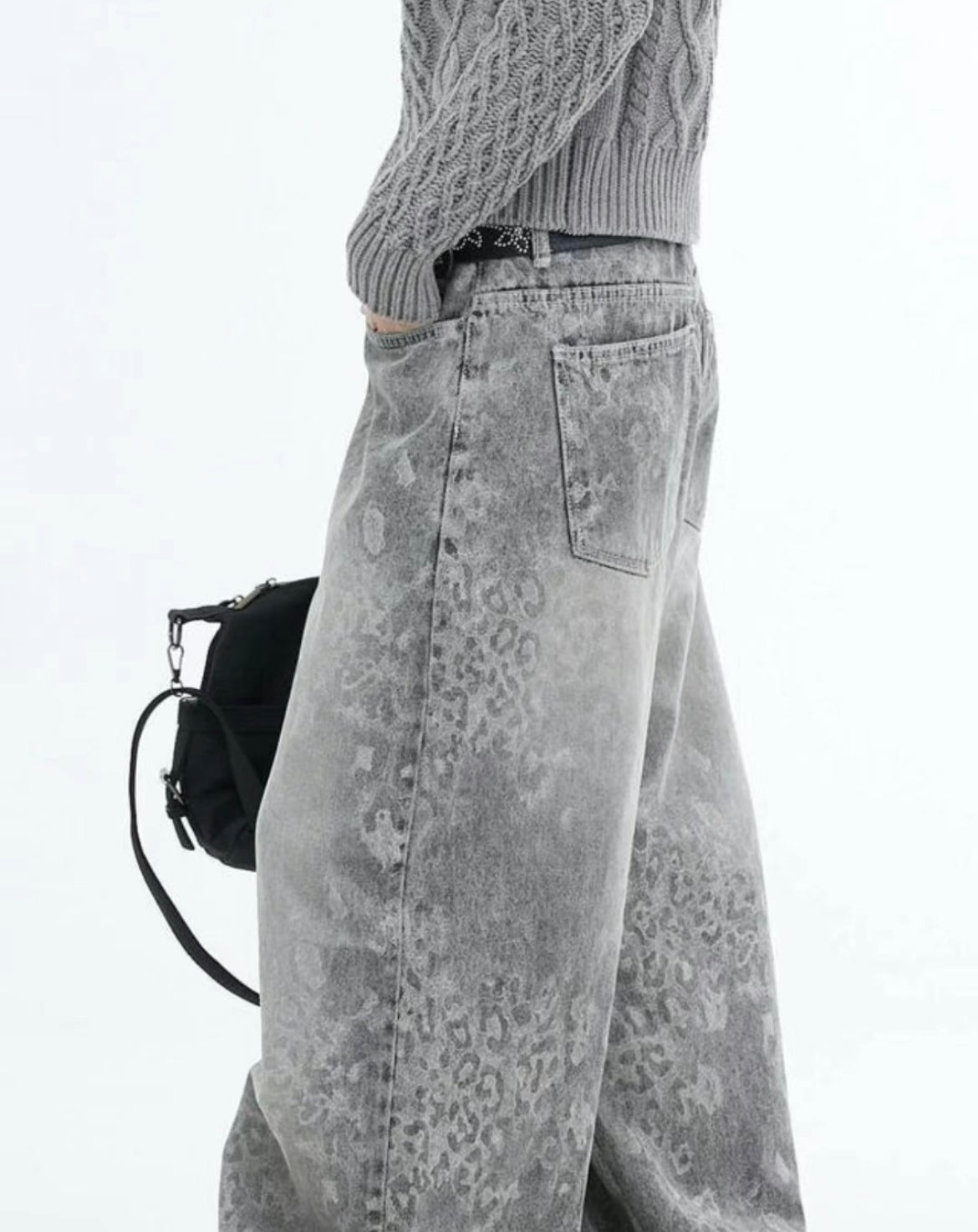 Faded leopard print baggy jeans