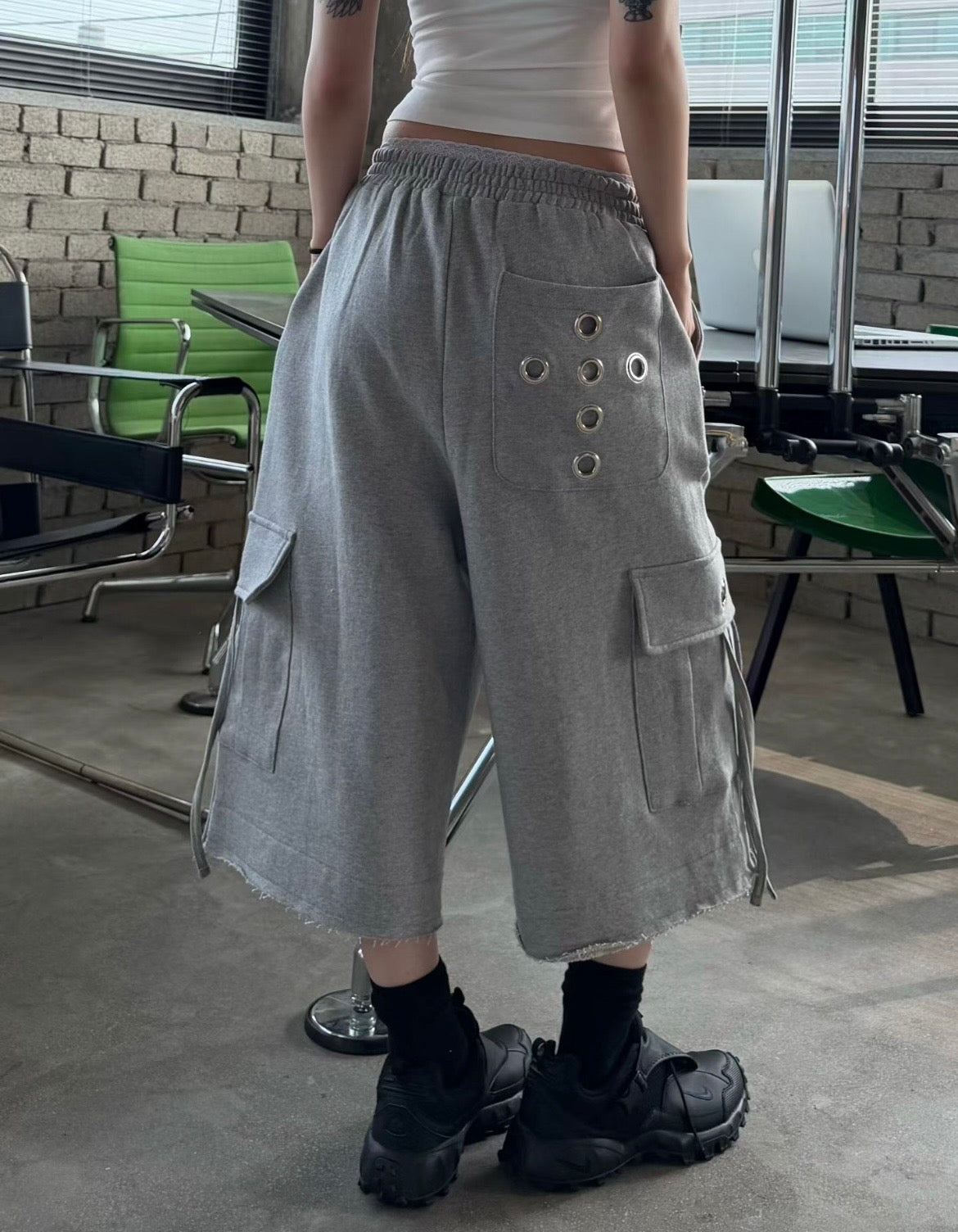 Cargo button wide-leg pants