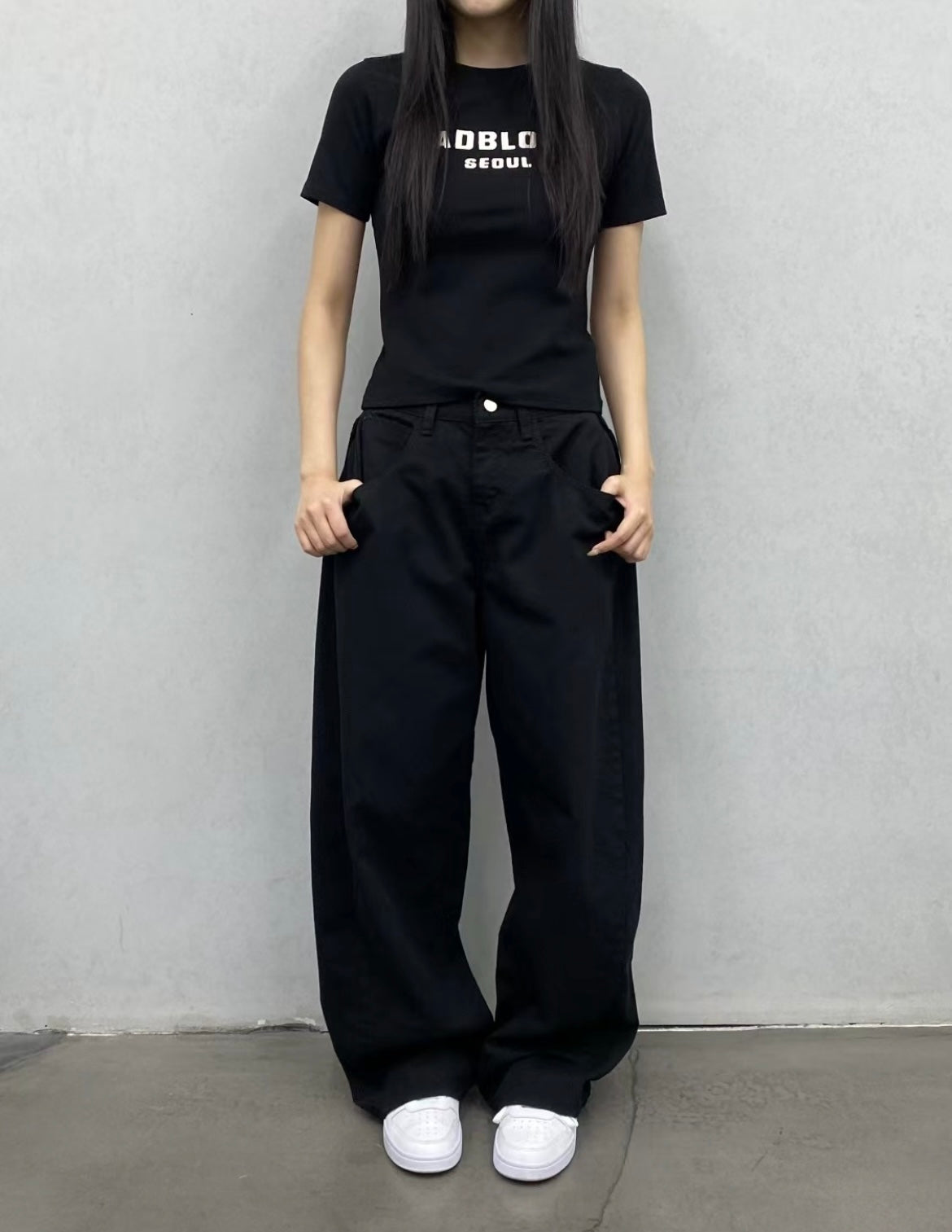 Pleated wide-leg jeans👖