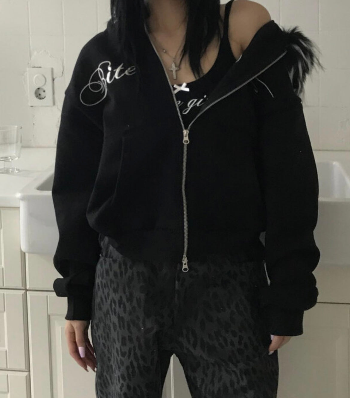 Bite me fur hood zip-up