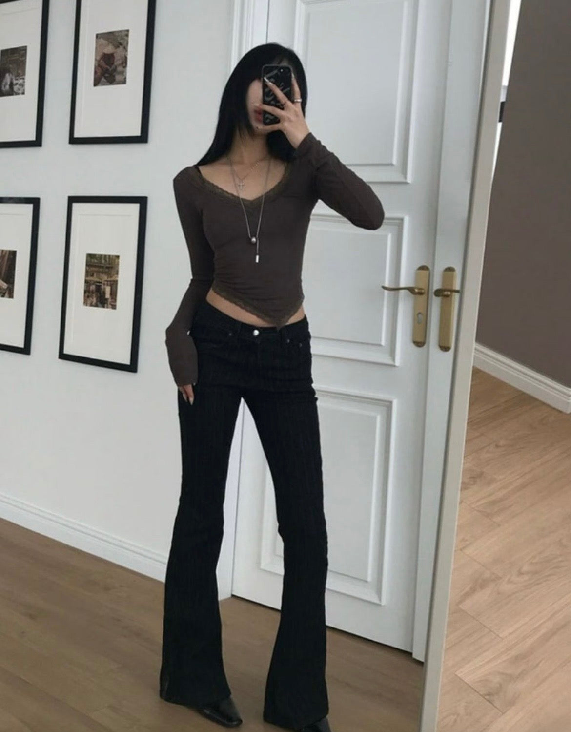 Asymmetric lace trio