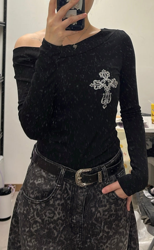Cross fitted off-shoulder top
