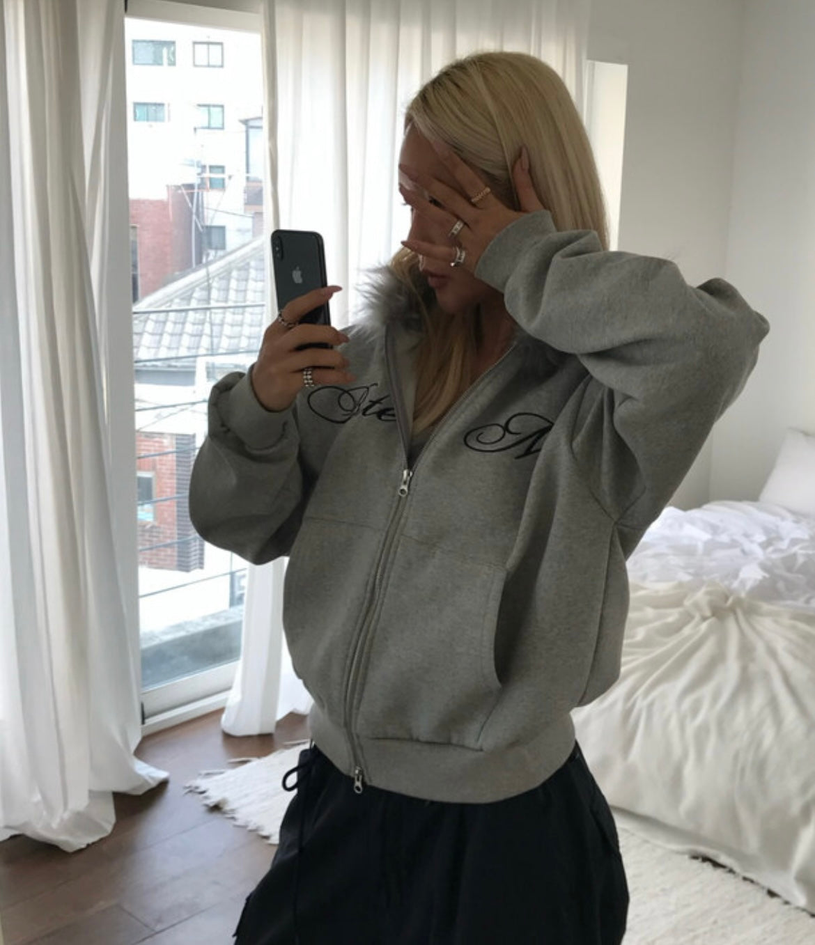 Bite me fur hood zip-up