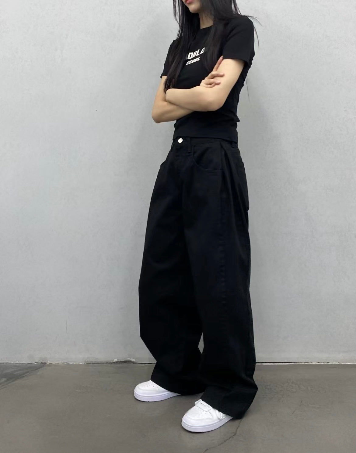 Pleated wide-leg jeans👖