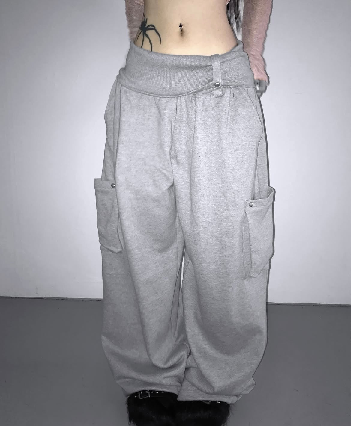 Oversized pocket sweatpants