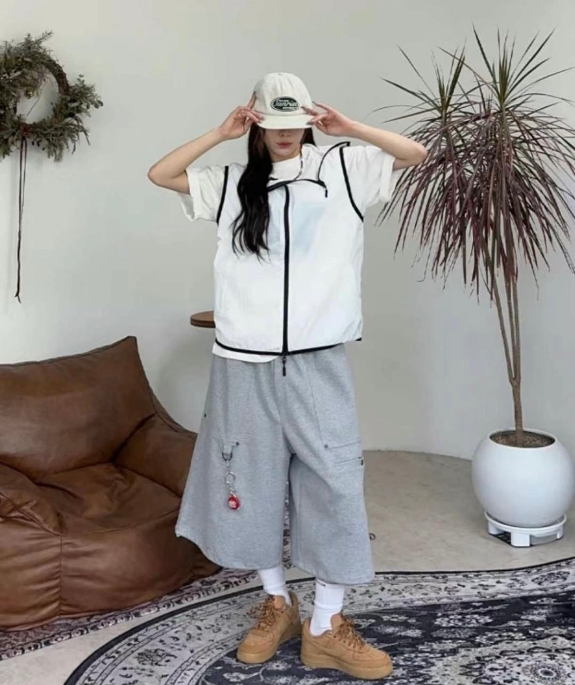 Street style baggy shorts