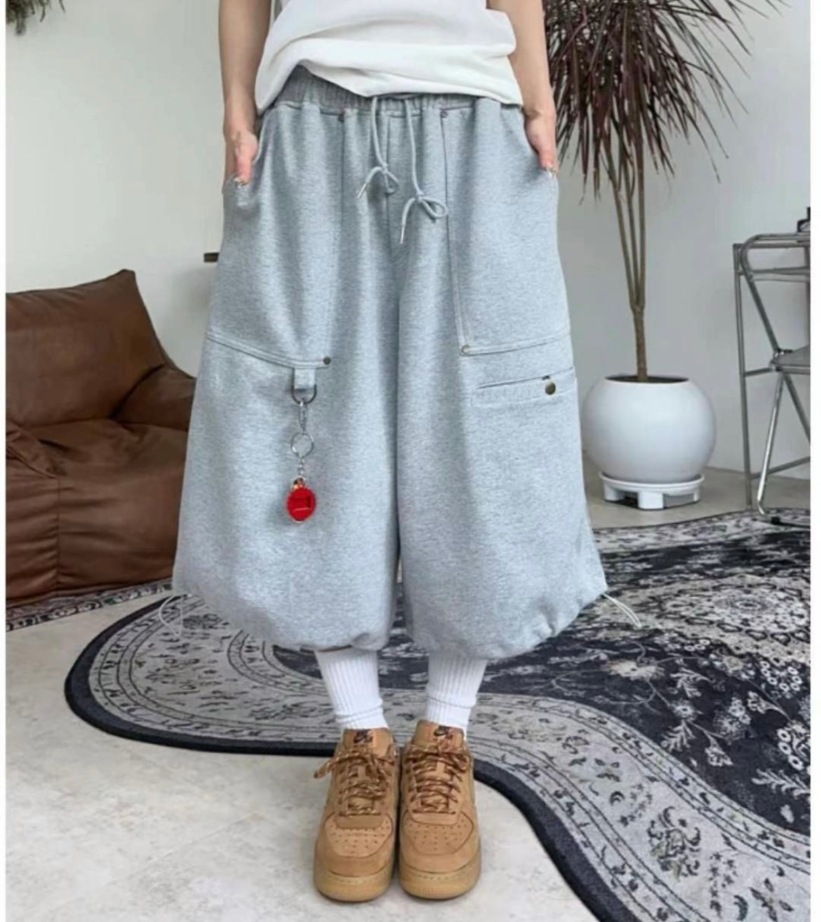 Street style baggy shorts