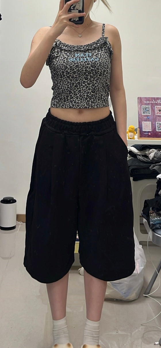 Pleated comfort shorts