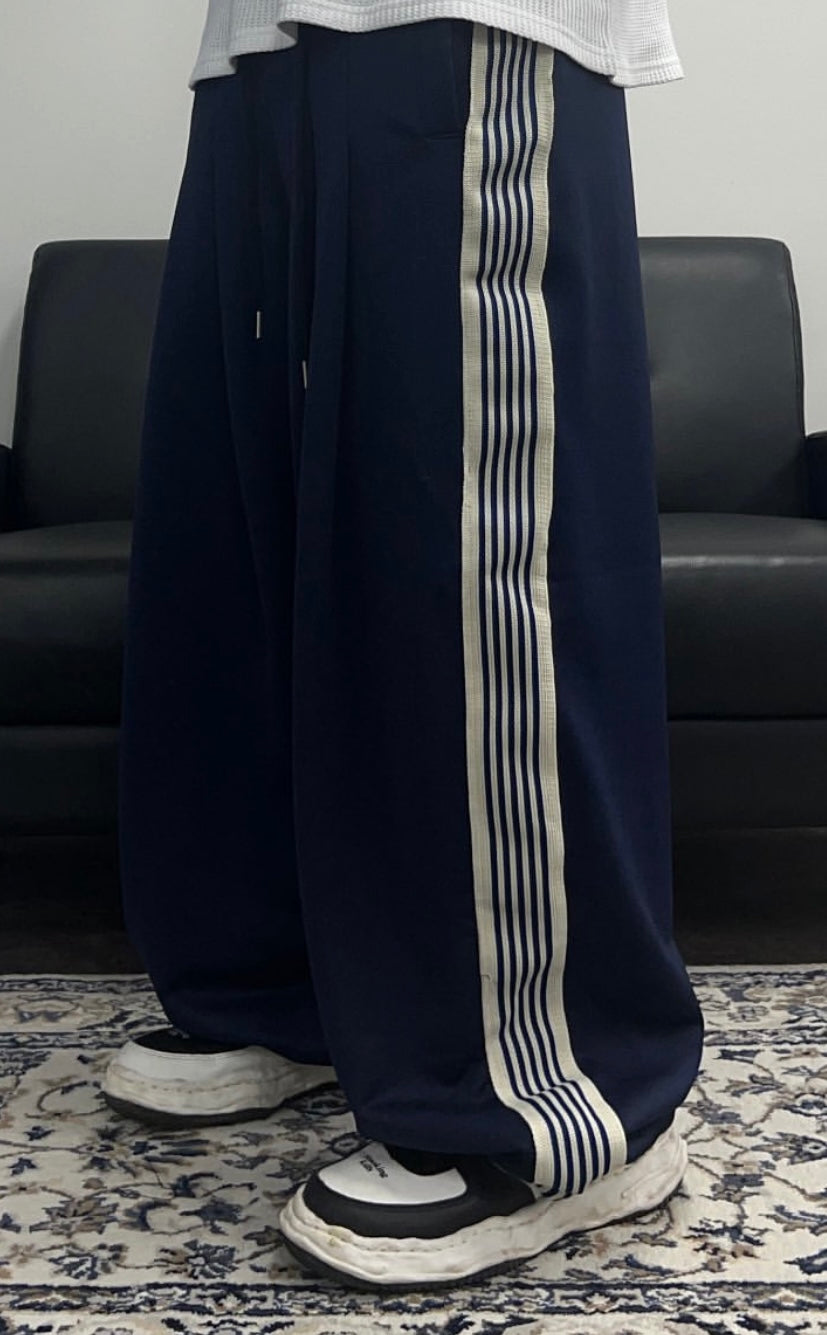Urban streak tracksuit