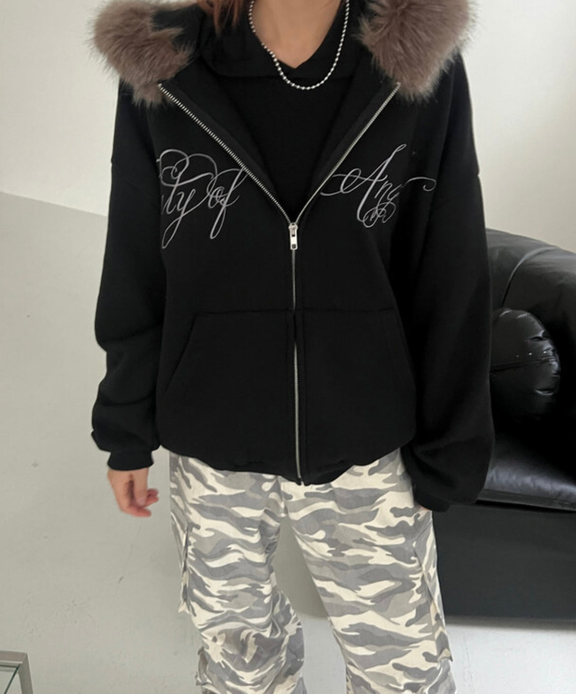 Angel fur hood zip-up
