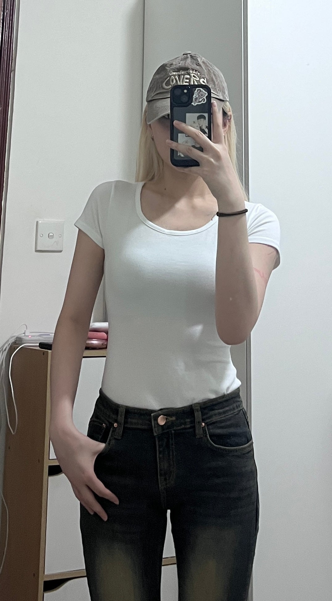 Basic u領tee