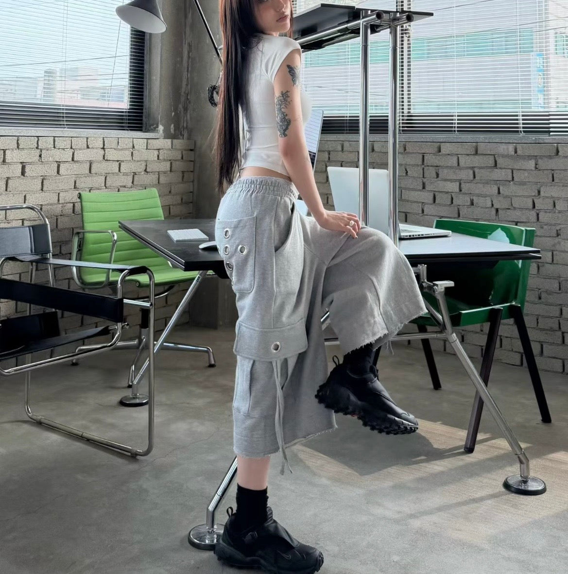 Cargo button wide-leg pants