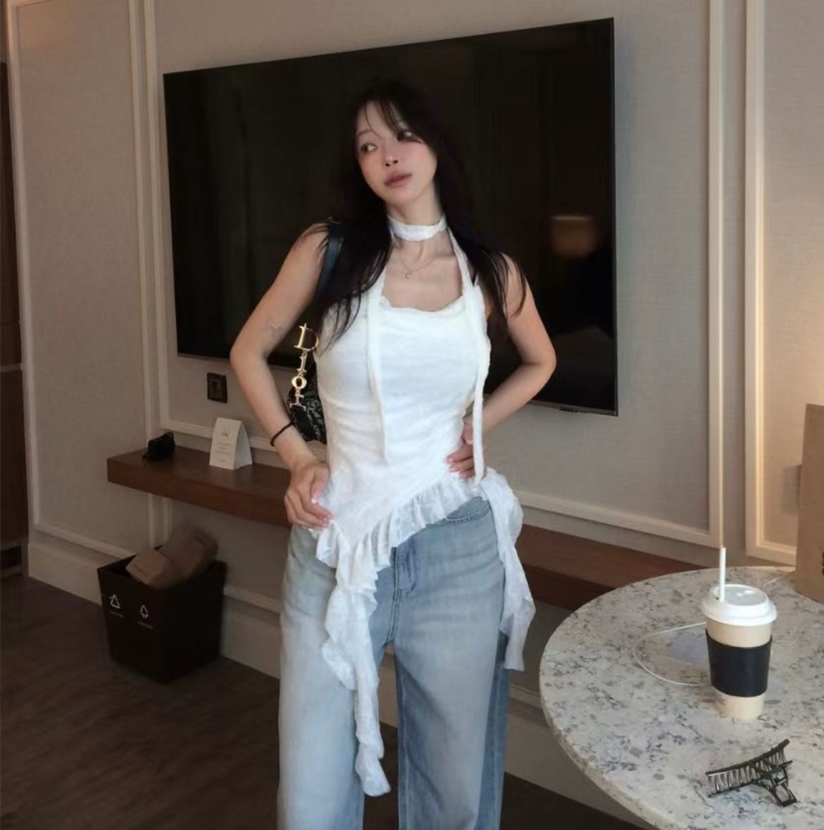 Lace-up layered camisole🐾