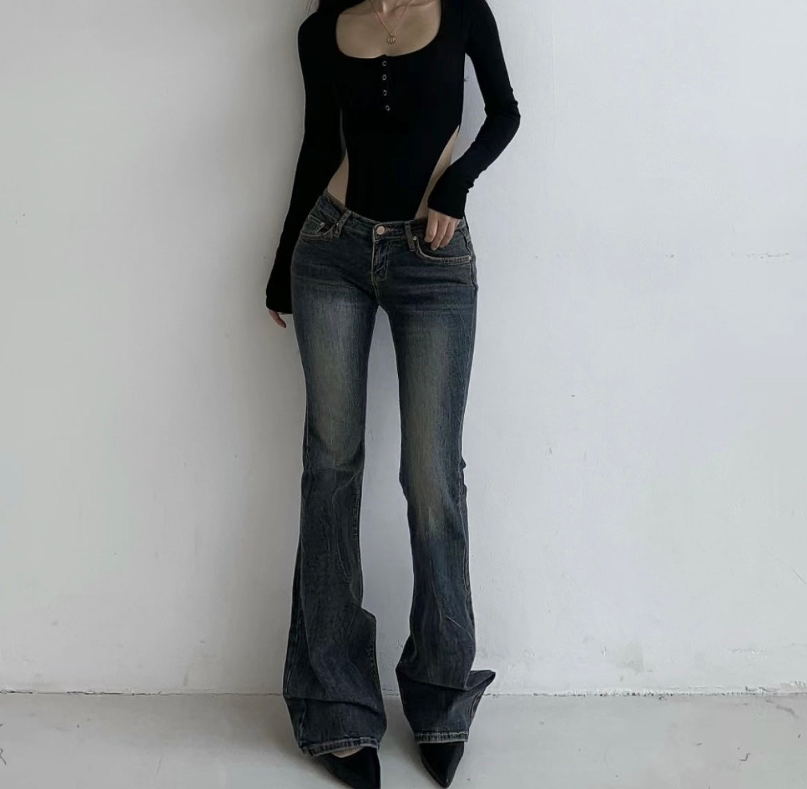 Low-rise stretch flare pants🐈‍⬛