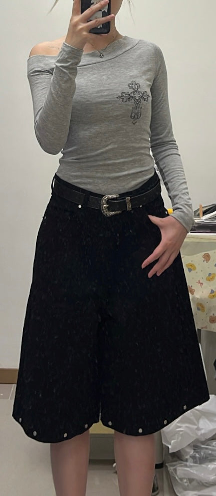 Cross fitted off-shoulder top