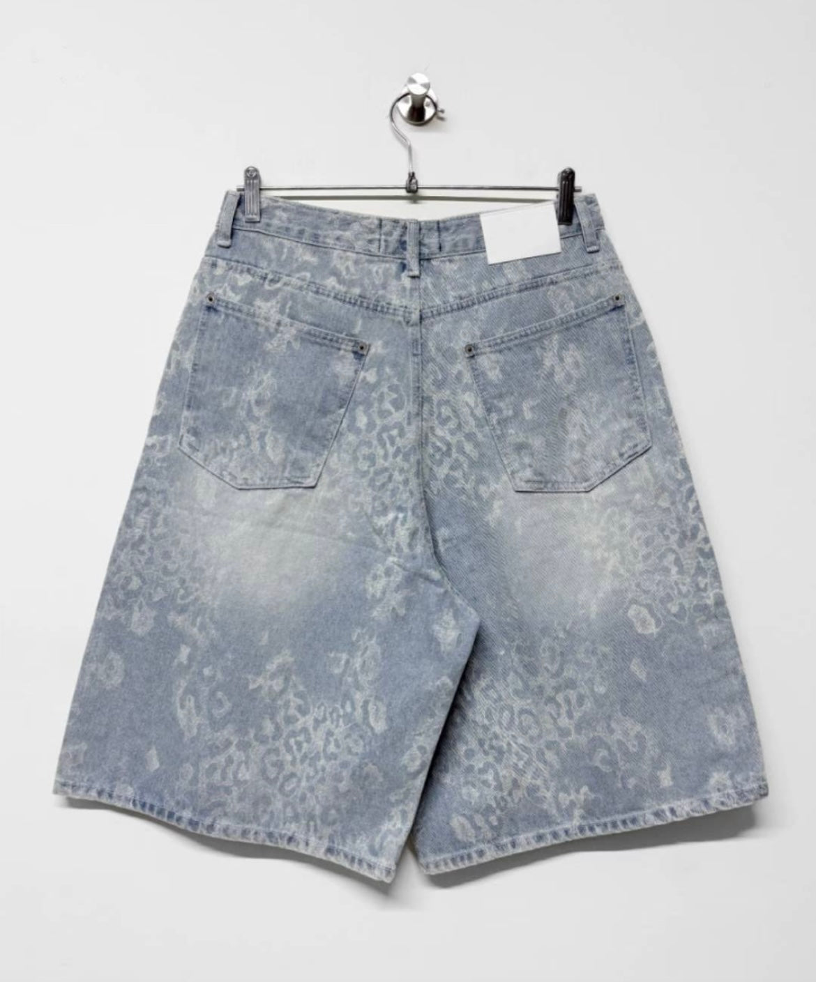 Ombre leopard denim shorts🦋