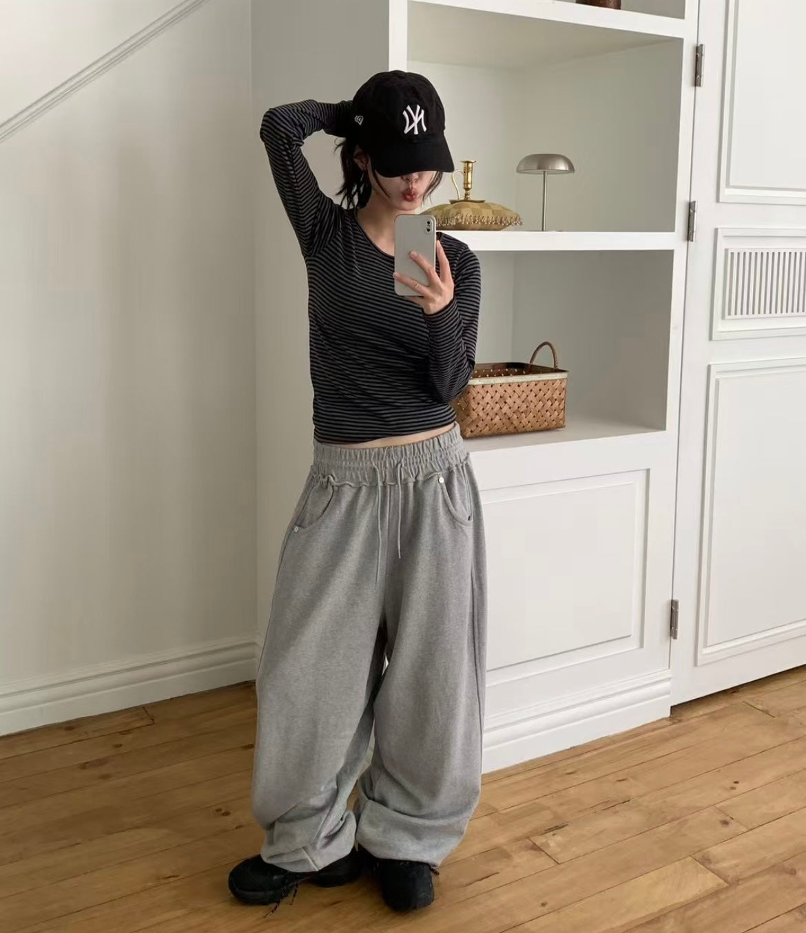 Premium drop-crotch cuffed sweatpants