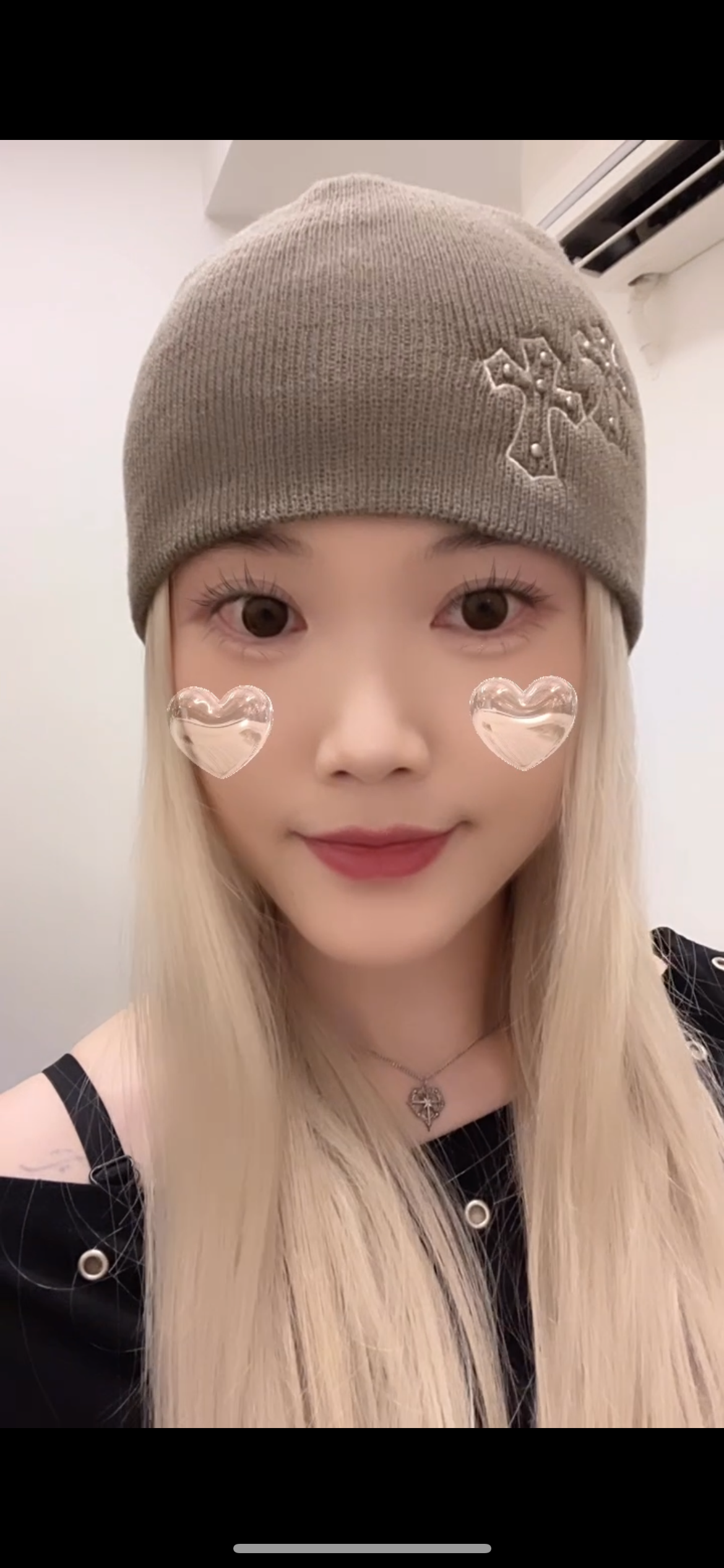 Cross-embellished knit beanie