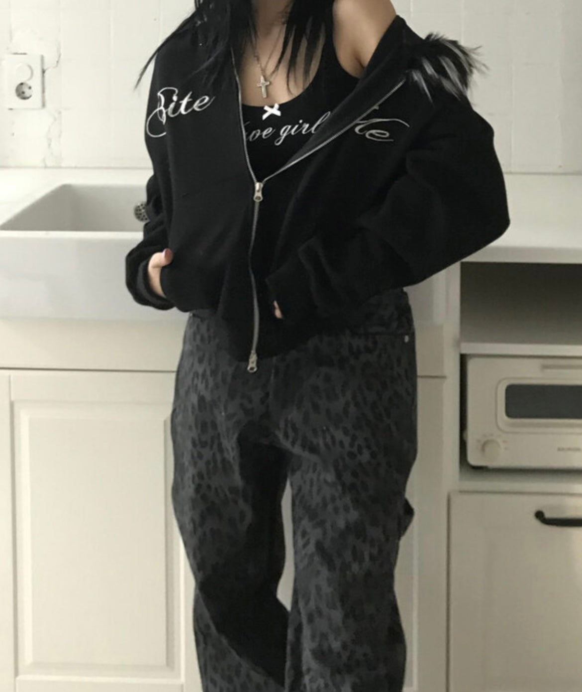 Bite me fur hood zip-up