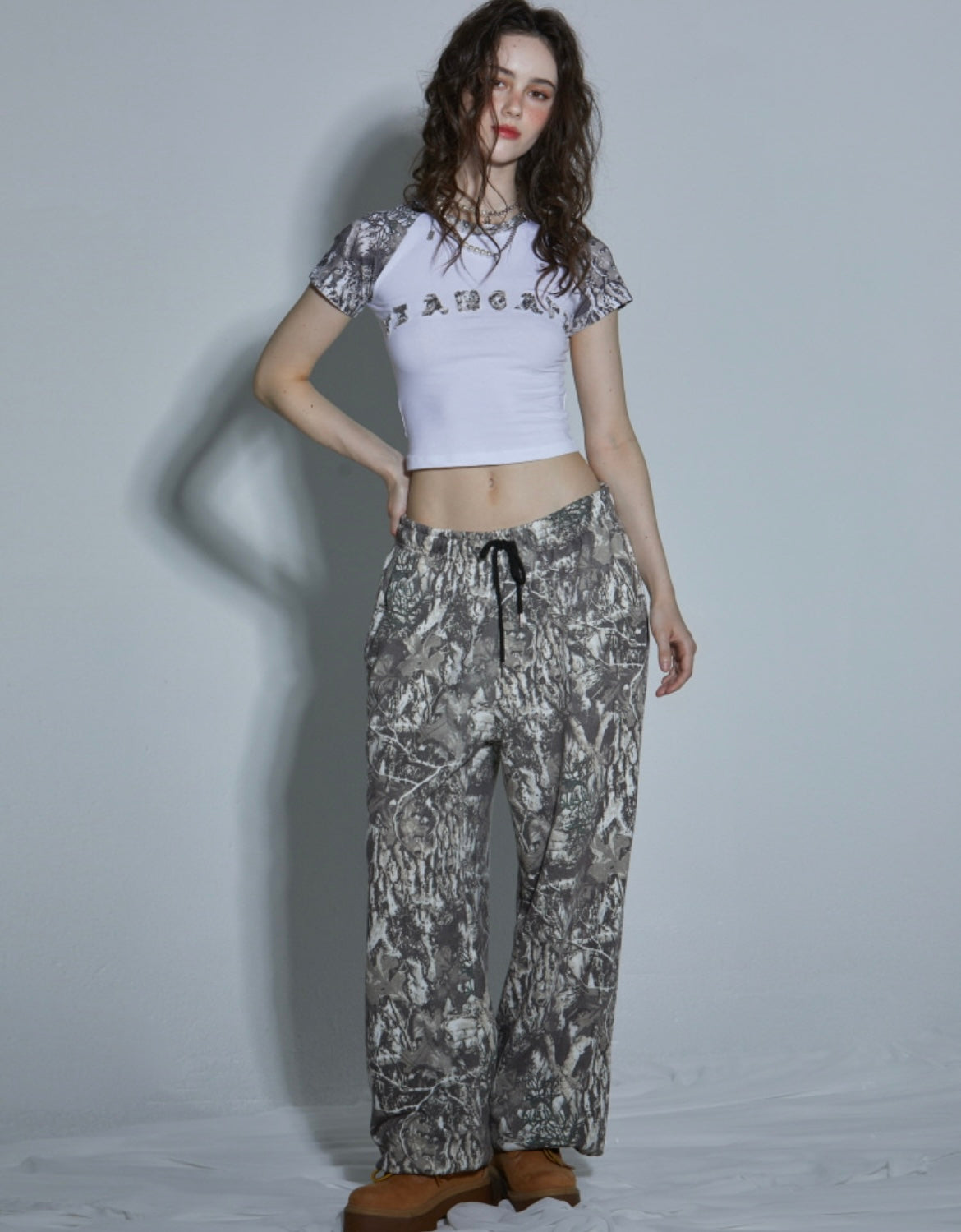 Branch pattern crop top
