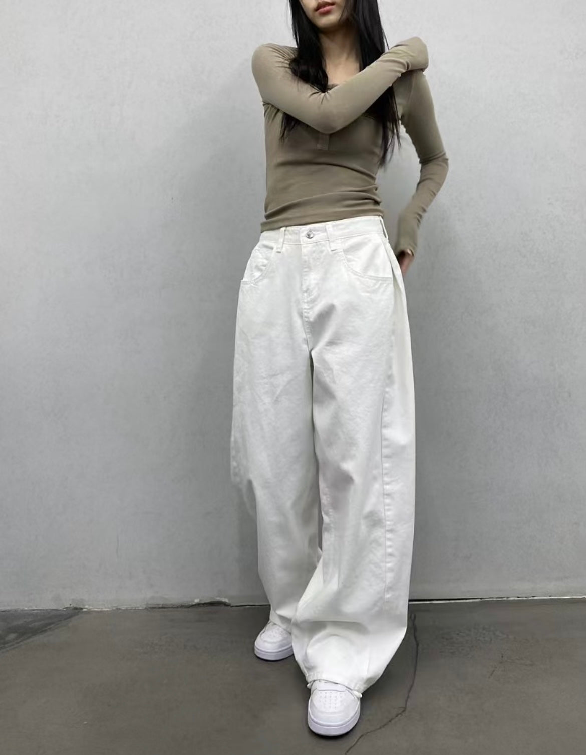 Pleated wide-leg jeans👖