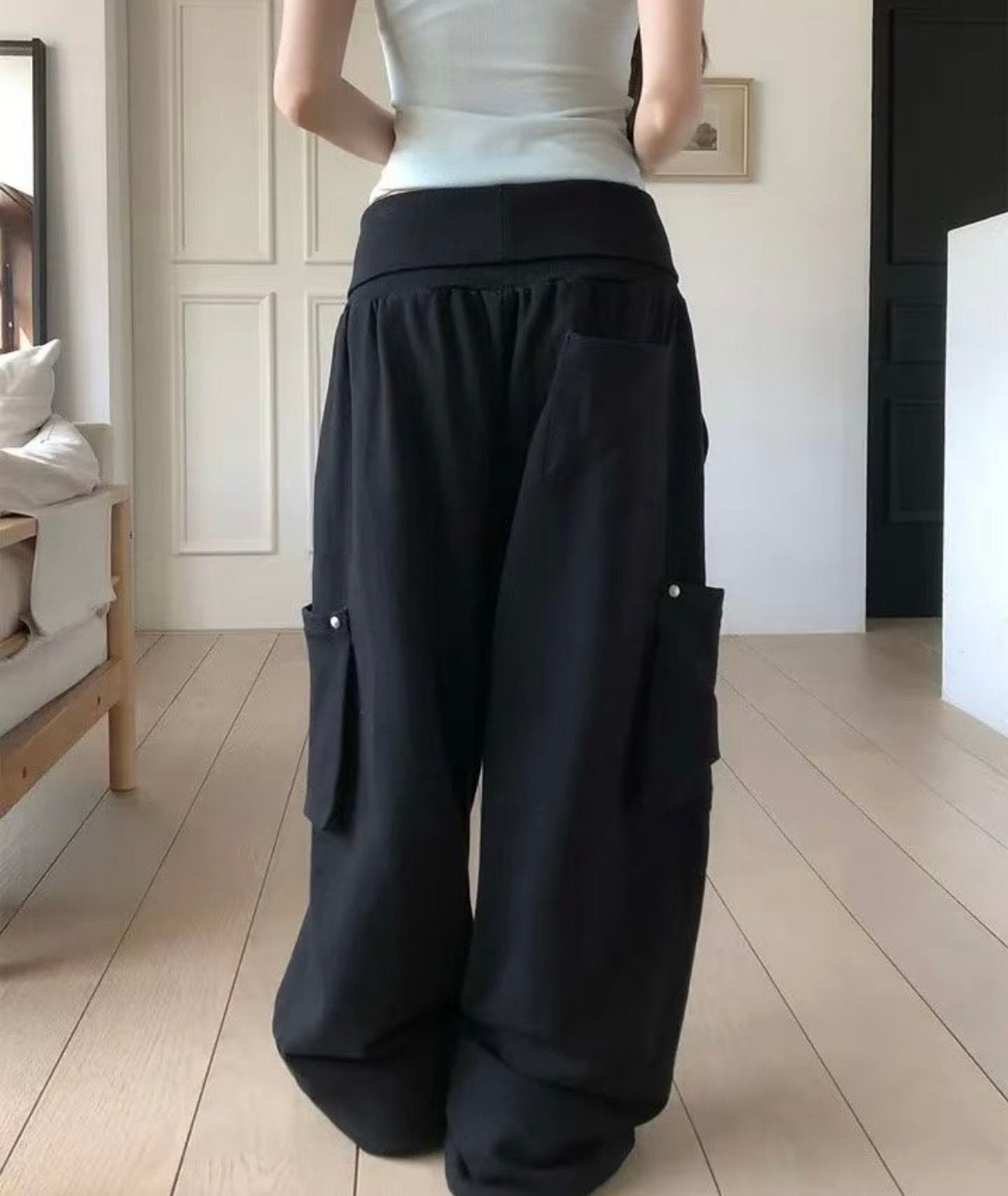Oversized pocket sweatpants