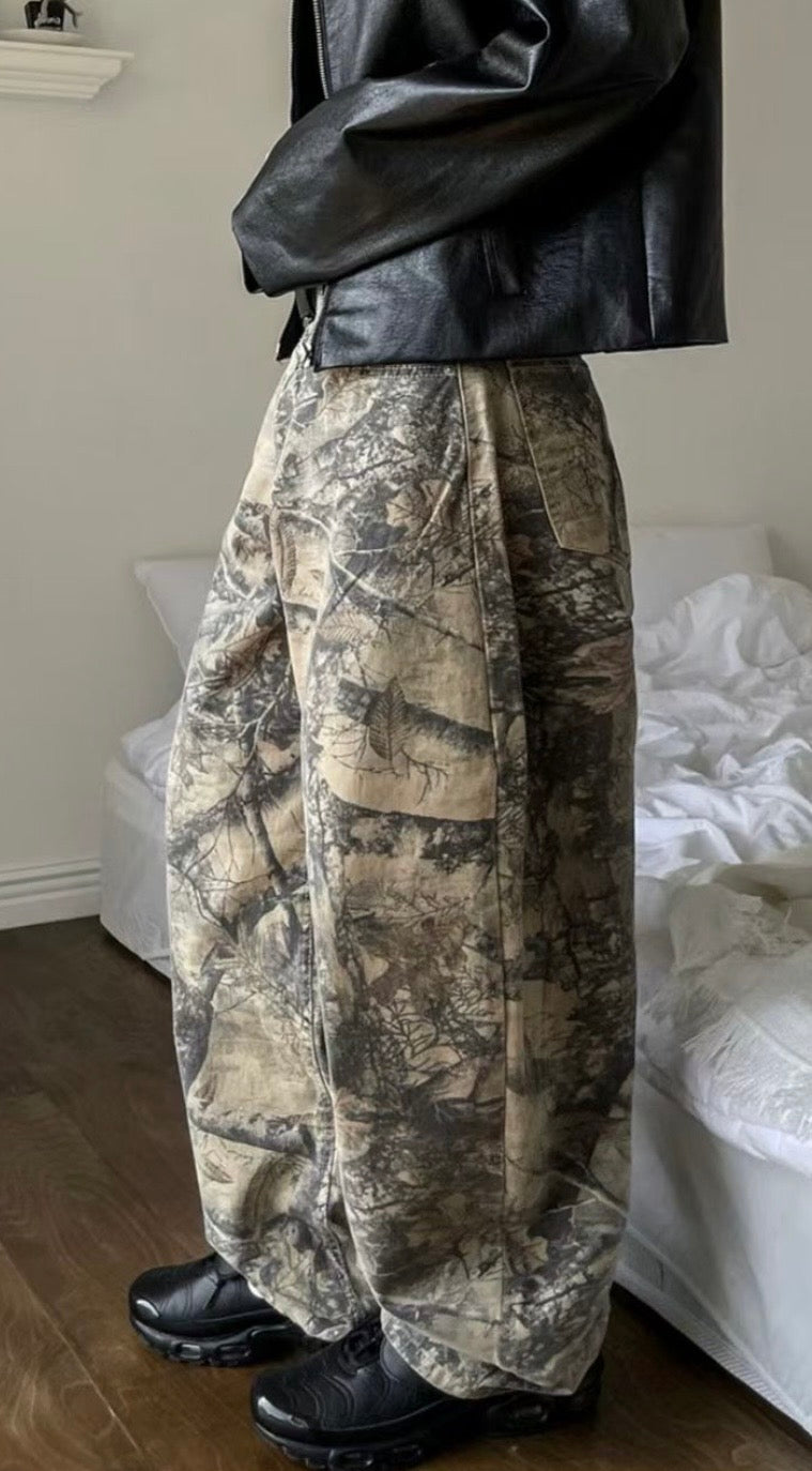 Midnight camouflage baggy pants