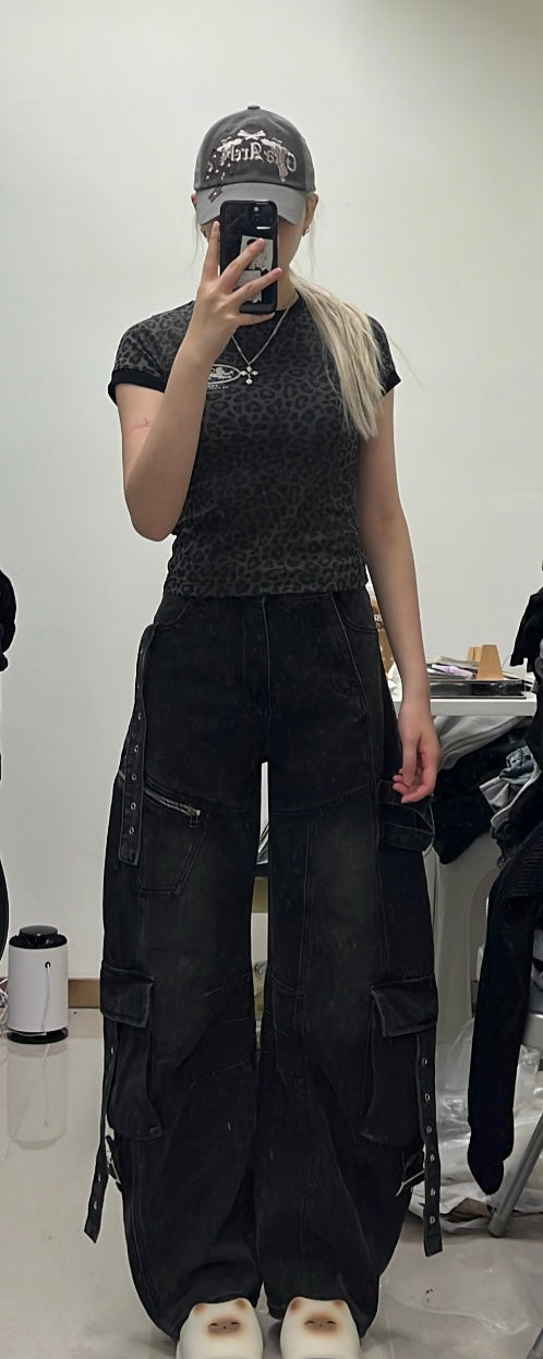 Utility cargo pants🕷️