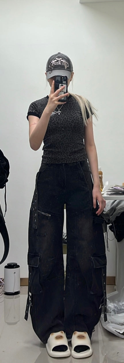 Utility cargo pants🕷️
