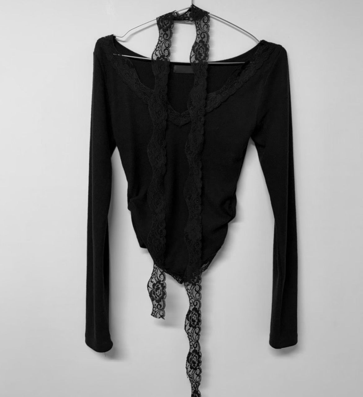 Nova lace top