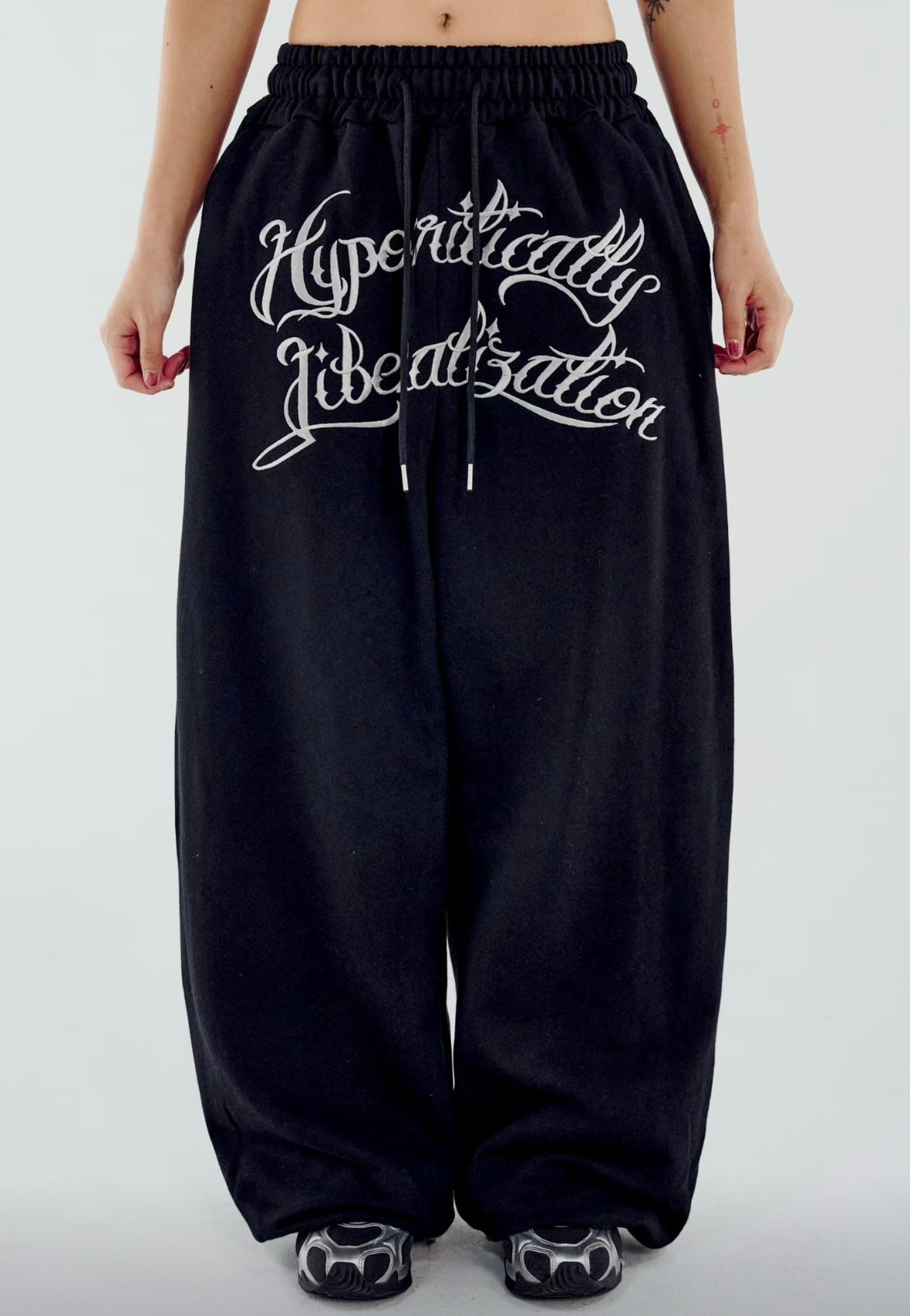 Embroidered cotton sweatpants