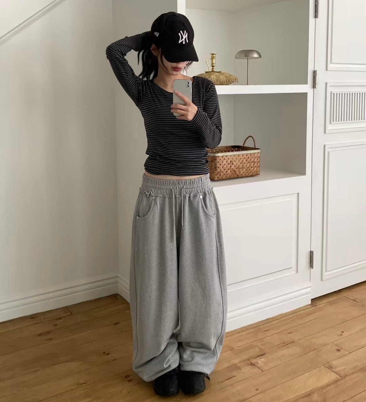 Premium drop-crotch cuffed sweatpants
